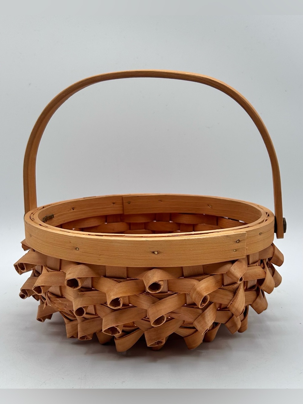 Vintage Porcupine Curl Woven Tree Trimming Basket Swinging Handle Farmhouse 8"
